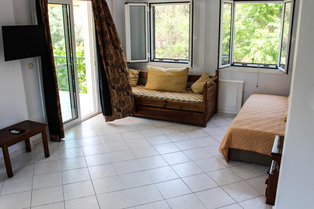 Xristina Studios Vassiliki Esterno foto